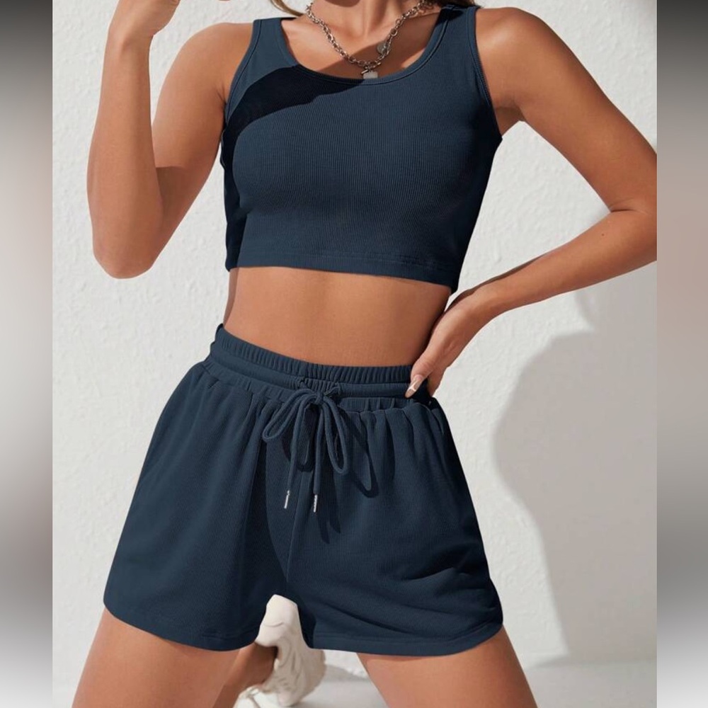 NEW SHEIN PETITE Women’s Solid Crop Tank Top & Drawstring Waist Shorts